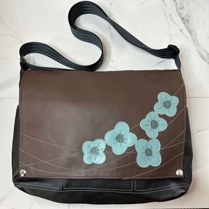 Queen Bee Creations New Large Messenger Bag Vegan Waterproof Rare